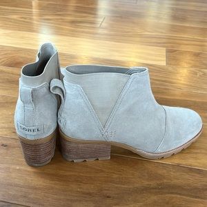 Sorel Cate Waterproof Chelsea Boot - Taupe